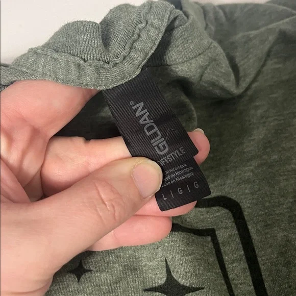 Gildan Large Green Short Sleeve Graphic The Vet Assistant Tarot Card T Short - Picture 5 of 5